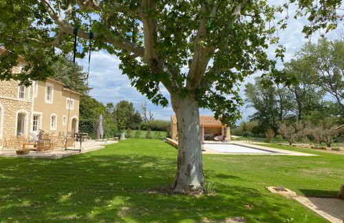 Superbe Mas Provençal rénové avec piscine, billard et climatisation à Paradou - Foto 26