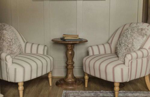 Beautiful Chester Cottage - Photo 3