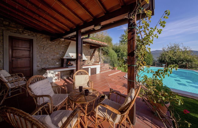 Villa in Tuscany With Pool and Valley Views - Foto 12