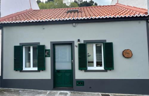 B&C Furnas House - Photo 2