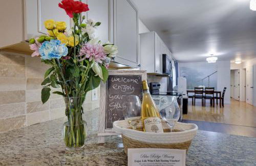 Hot Tub & Theater Haven-Lake and Ski Retreat - Foto 12