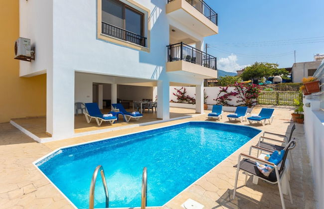 Villa Serena in Pomos - Foto 28