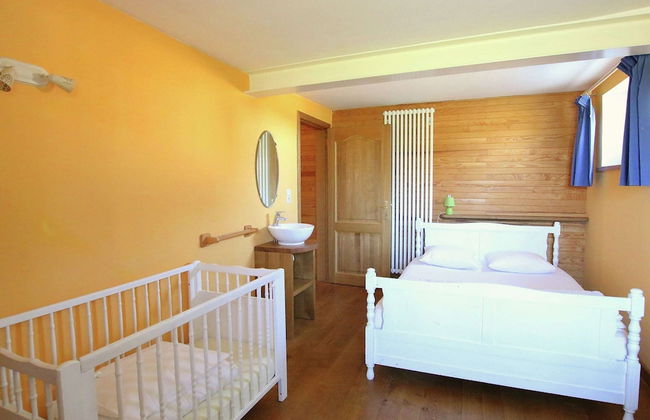 Former Farmhouse in Adorned Village - Foto 7