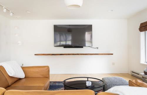 Sandbar Cedar Cottage on Lake Leelanau - Foto 26