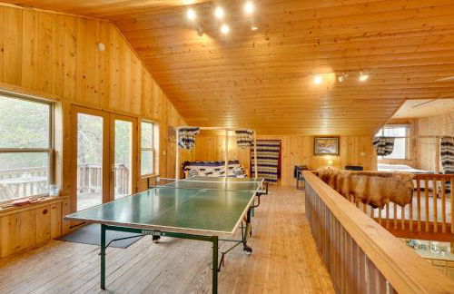 Pet-Friendly House with Deck Near Crater Lake! - Foto 64