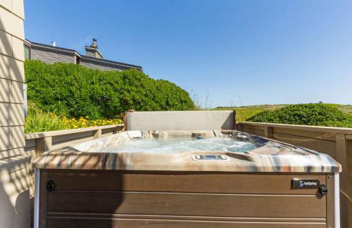 Breathtaking Views of the Pacific Ocean Rooftop Balcony Gourmet Kitchen and Hot Tub overlooking Golf Course - Foto 38