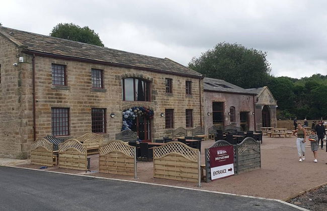 1700s Canalside Cottage Sleeps up to 12 Guests - Foto 47