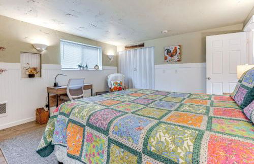 Charming Updated Retreat Walk to Lake Stevens! - Foto 9