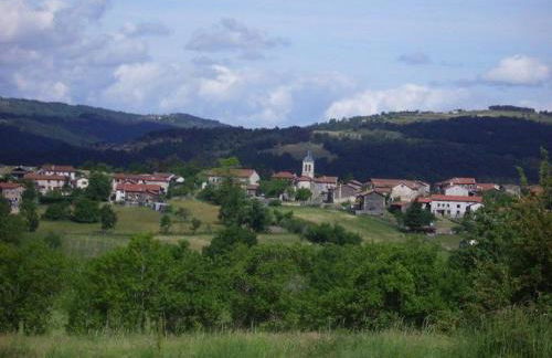 Gîte familial avec terrasse panoramique et cheminée, idéal pour randonnées près de Retournac - FR-1-582-355 - Foto 9
