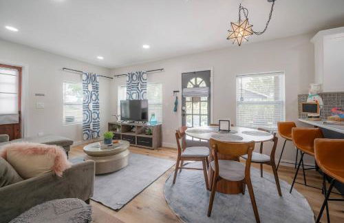 Casablanca in The Hghts-Hot Tub Bikes Chill Vibes - Foto 10