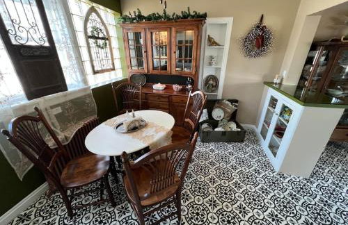 The Mediterranean House - Beautiful Downtown House - Foto 14