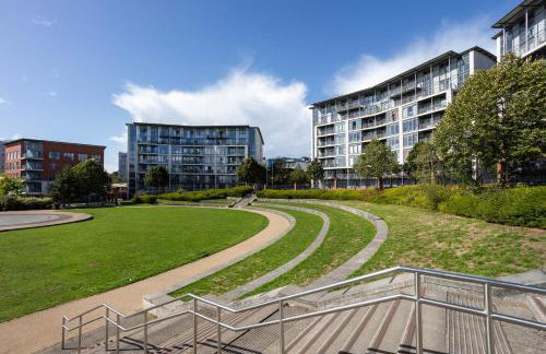 Vista Verde - Luxury City Penthouse 2BR - Sleeps up to 6 - Parking - Photo 63