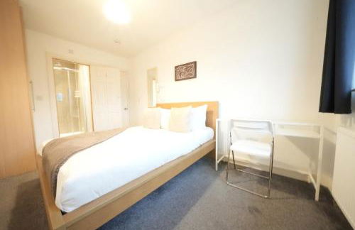 Private Rooms-Private Bathrooms-Near Airport- CABIN CREW paradise - Foto 25