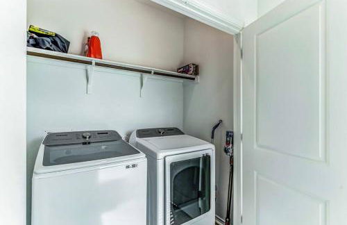 Entire house near airport & COTA - Foto 15