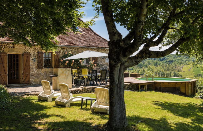 Farmhouse With Private Pool, Large Garden and Playground - Foto 1