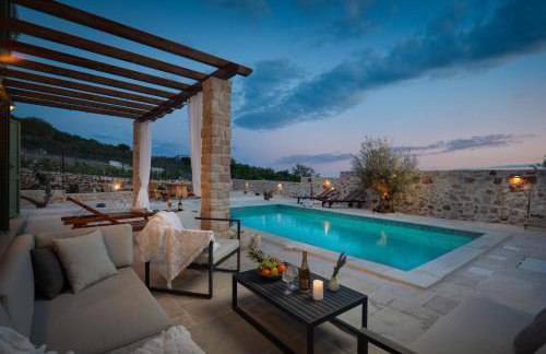 Villa Cavalleria Rusticana with heated pool and vineyard - Photo 10