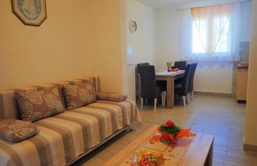 Apartment Jela at the seafront - Photo 8