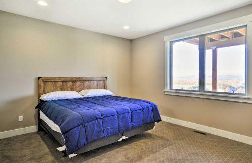 Chic Willamette Valley Home with Deck and Vineyard! - Foto 21