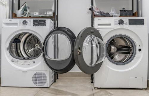 Iller Homes Memmingen - Moderne Fewos mit Terrasse für bis zu 7 Pers mit Parkplätzen - Foto 19