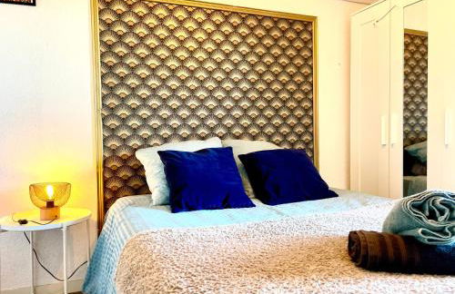 Bel Appart avec 2 chambres - Parking et Clim - Métro Argoulets - Photo 21