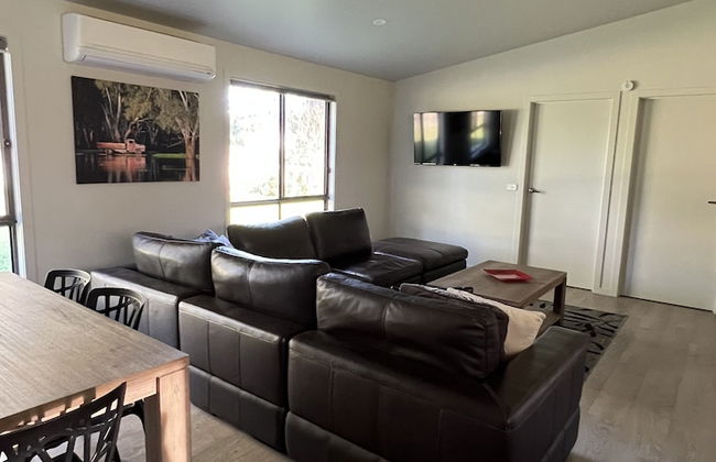 Greenways Holiday Units - Photo 10