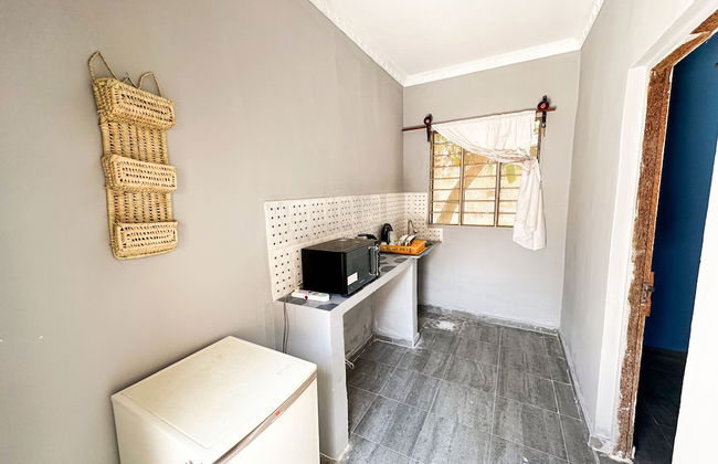 Mama's House - Photo 9