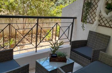 Chic & Calm apartment 3 minutes walk to Rafina Beach - Foto 38