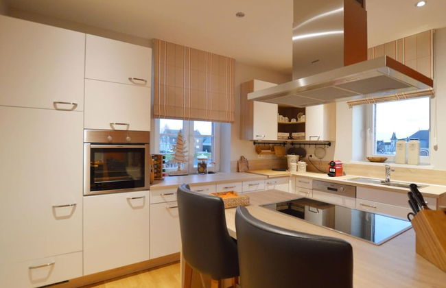 Charming Fens Family Home - Photo 10