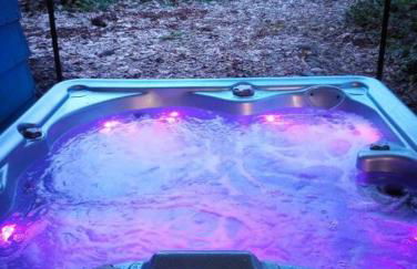 Fresh & Comfy House with Hot Tub, Pool Table, & BBQ - Foto 62