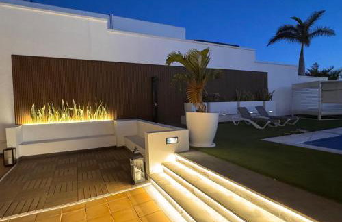 Villa Dedalos - Spacious luxury Villa with heated pool in Puerto Calero - Foto 72