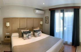 ON VILLAGE DELUXE - Photo 16