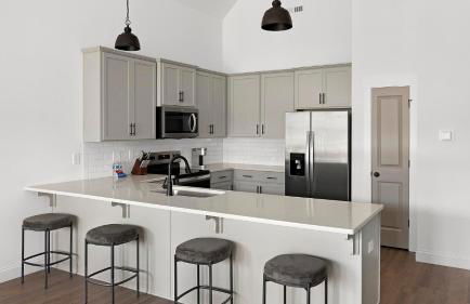 Landing Stylish 2BD Gym Clubhouse - Photo 10