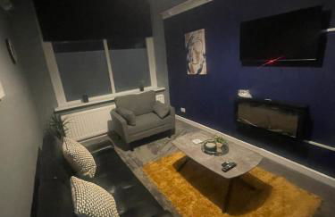 Affordable Luxury 3 Stunning Two Bed Apartment Sunderland close to City centre Hospital Crown Works Studio and Nissan - Foto 17