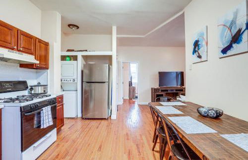 Comfy Bayonne Townhome about 11 Mi to NYC Attractions - Foto 13