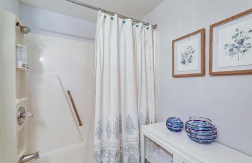 Overlooking Ski Slopes Sugar Mountain Condo! - Foto 17