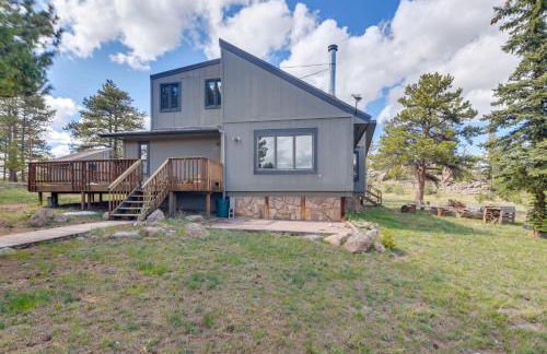 Cozy Red Feather Lakes Retreat with Deck and Yard - Foto 32