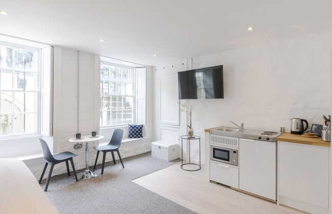 4 Berkeley Sq - YourApartment - Foto 5