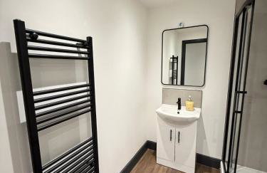 Cosy Apartment in Newark- Free Parking - Foto 7