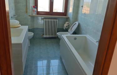 CASA DORIS Montecarotto, Le Marche - Top Lage, Glasfaser WIFI, neu renoviert - Foto 23
