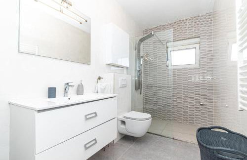 Apartman Luci - Private Heated pool - Photo 16