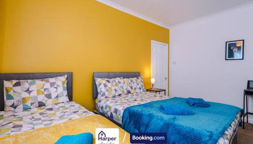 Lux Stay at Buckley 4BR Sleeps-10 7 Beds - Foto 2