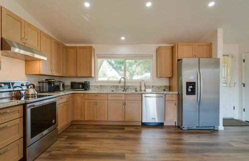 Quiet Home with Yard 2 Mi to Mall and Sparks Marina! - Foto 5