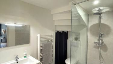 Cosy Studio - Cœur de Moret - Bord du Loing à pied - Foto 5