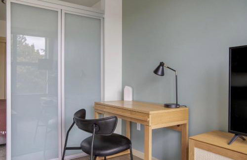 Wallingford jr 1br w rooftop nr bars SEA-639 - Photo 3