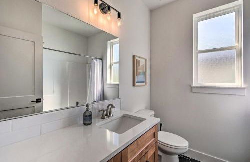 Lakefront Moses Lake Home with Dock and Game Room - Foto 31