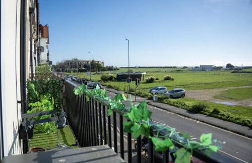 Modern Beachfront Apartment - Foto 2