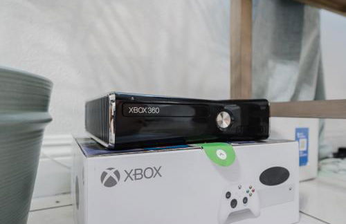 Entire Private Home with 4 Bedrooms 2 Bathrooms, Garage & Gated Yard, Near San Diego Gaslamp, Beach, Available Now - Foto 24