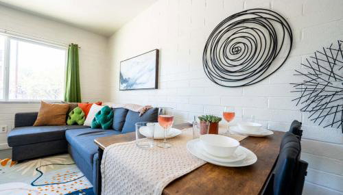 Spring Dream 2BR Apt with Parking in the Heart of DT - Foto 3