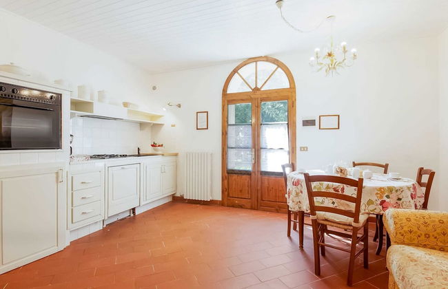 Splendid Holiday Home in Orciatico with Hot Tub & Pool - Foto 19