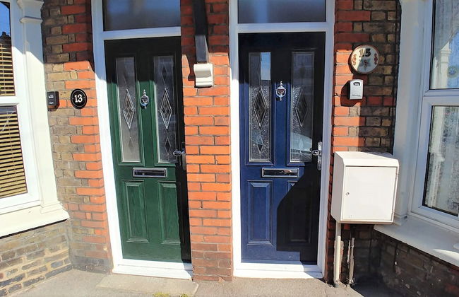 3-bed House With Superfast Wi-fi, DW Lettings 15vr - Foto 19